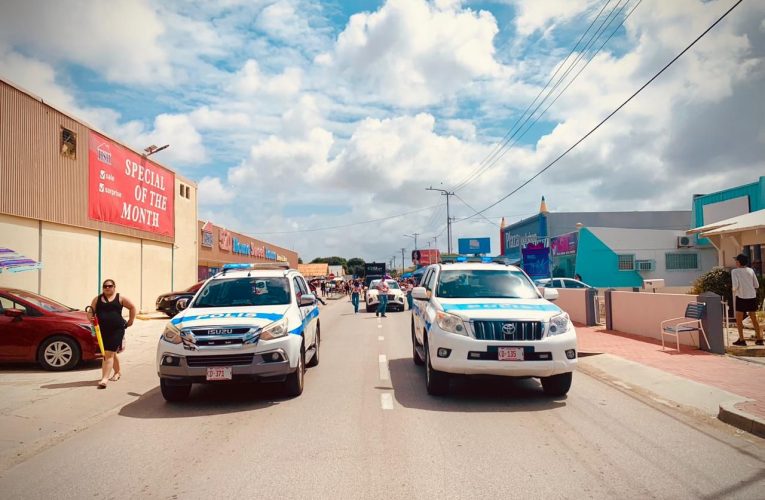 CUERPO POLICIAL SATISFECHO CU E COMPORTACION DURANTE PARADA