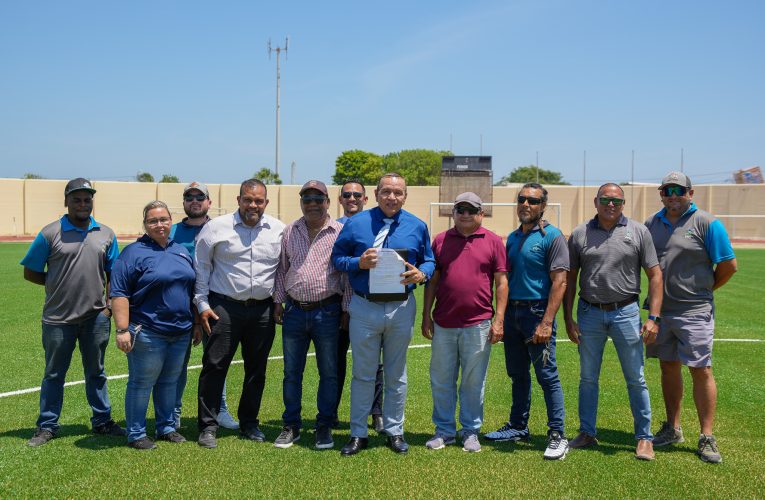 Minister Endy Croes: COMPLEHO DEPORTIVO GUILLERMO PROPERO TRINIDAD NA DAKOTA CU YERBE ARTIFICIAL COMPLETAMENTE NOBO