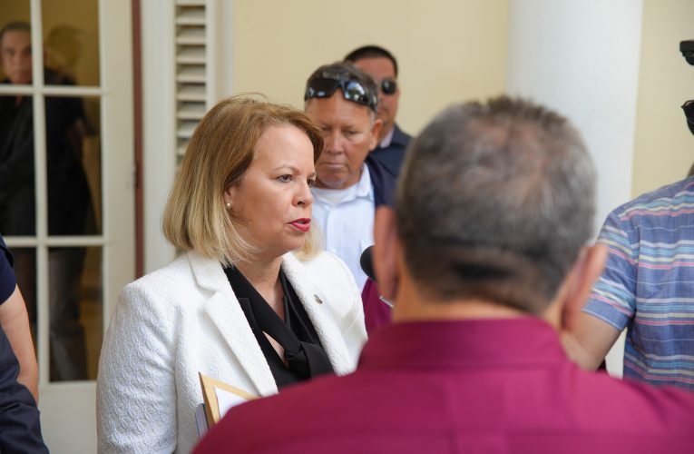 Prome Minister Evelyn Wever-Croes:  Gobierno ta ricibi manifesto di Sindicato TOPA tocante Prestatiemanagement Sisteem