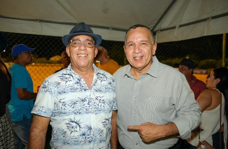 MINISTER ENDY CROES A PRESENCIA APERTURA DI E CARIBBEAN 35 PLUS WOMEN SOFTBALL TOURNAMENT