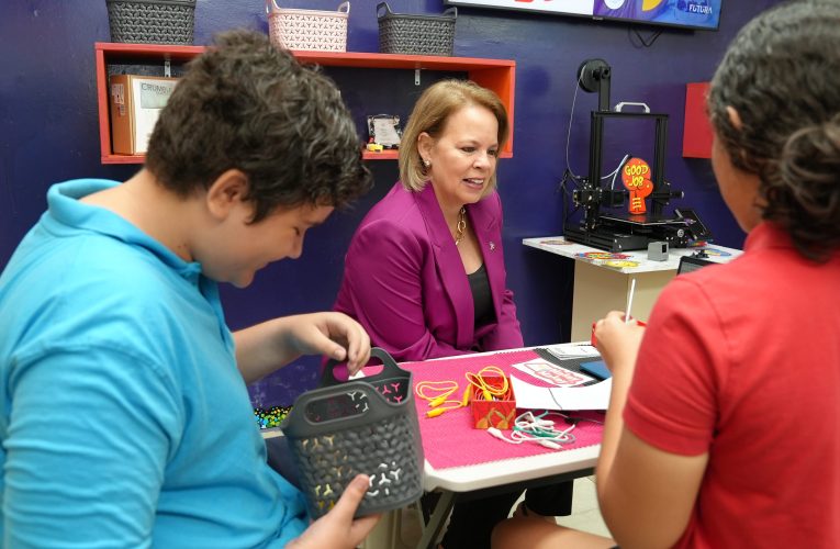 Prome Minister Evelyn Wever-Croes: MINISTERIO DI ASUNTONAN GENERAL LO INVERTI 400 MIL FLORIN DEN E PROYECTO EDUTECH FUND PA E SIGUIENTE AÑA