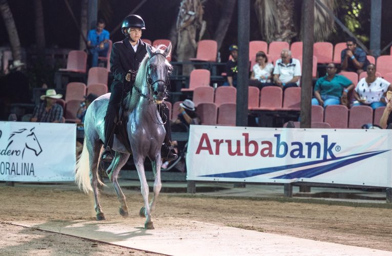 Aruba Bank a duna sosten na competencia Interpaso 2023 organisa pa Organisacion Caballista Arubano