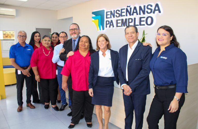 Minister Glenbert Croes na ocasion di reapertura di EPE: TA ANUNCIA ENSEÑANSA PA EMPLEO SAN NICOLAS CU ENFOKE RIBA CURSONAN TECNICO Y ENERGETICO