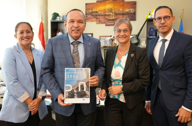 MINISTER ENDY CROES A REUNI CU UNIVERSIDAD DI ARUBA RIBA DIFERENTE PUNTO DI INTERES