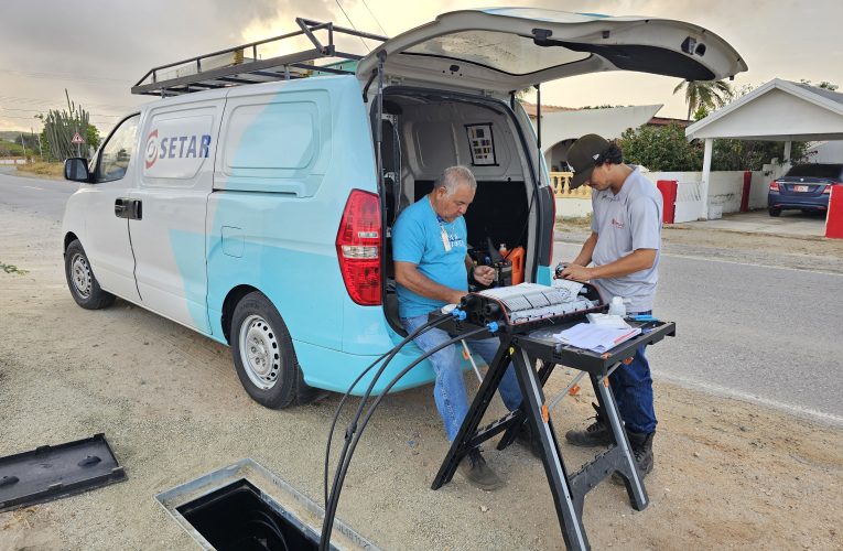 SETAR conectando e districto di Noord, Savaneta y San Nicolas simultaneamente  cu Fiber den 2024