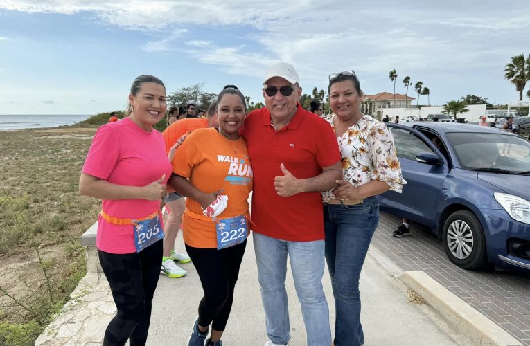 MINISTER ENDY CROES TA FELICITA CHRISTIAN PEREIRA Y LANA GOBERT, E GANADONAN DI E DI 62 EDICION DI HARRY JANSSEN MEMORIAL RACE