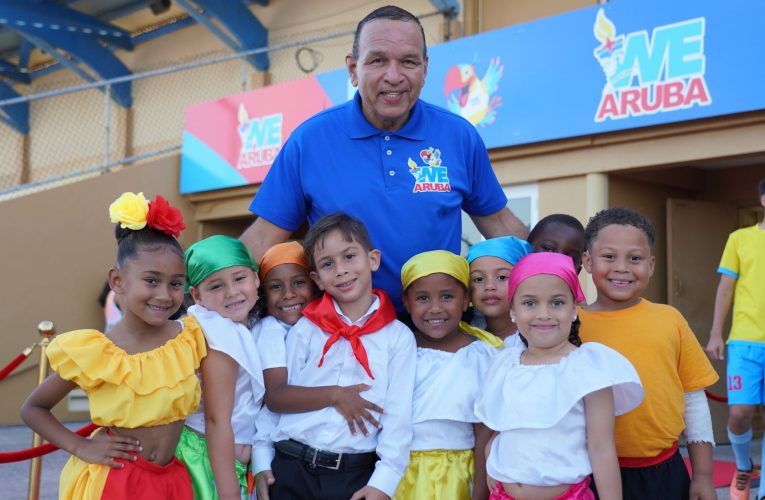 MINISTER ENDY CROES TA INVITA PUEBLO DI ARUBA PA E APERTURA DI WEGANAN ESCOLAR 2024 DIASABRA AWO