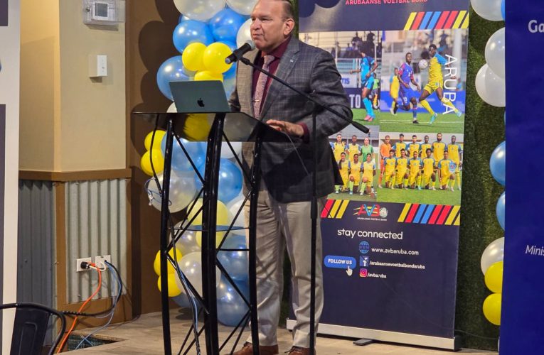 Minister Endy Croes: UN TOTAL DI 23 ATLETA DI FUTBOL A KEDA SELECTA PA E PROGRAMA ‘TALENT DEVELOPMENT SCHEME’ DI AVB Y FIFA