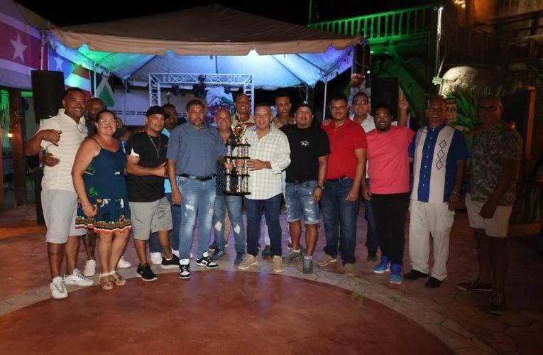 Endy Croes: PABIEN NA E EKIPONAN GANADO DI E TORNEO DI BASEBALL LIGA 40 PLUS 2024