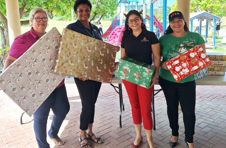 A.T.A.: Aruba Ta Participa den Florida-Caribbean Cruise Association (FCCA) Holiday Gift ProjectUn tradicion Memorabel na Kindertehuis Imeldahof